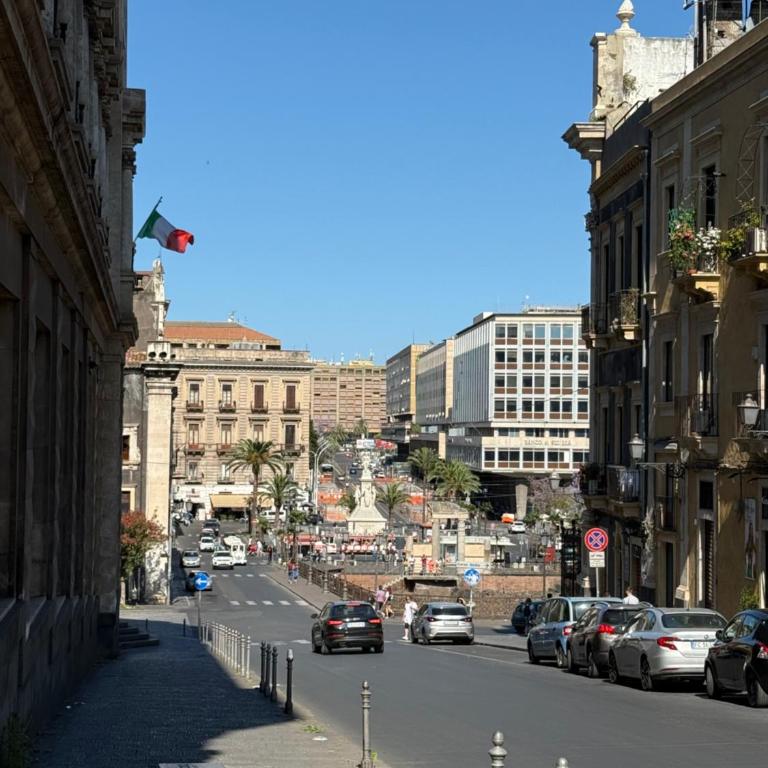 Aradas Home l Relax and Comfort in Catania Historical Centre - One-Bedroom House - 37