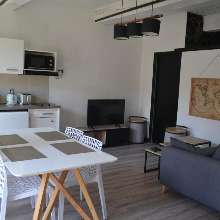 Appartement Proche Quai Rouget - Appartement - 3