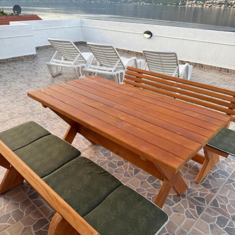 ALISA Sea View Apartment Prcanj - One-Bedroom Apartment - 1