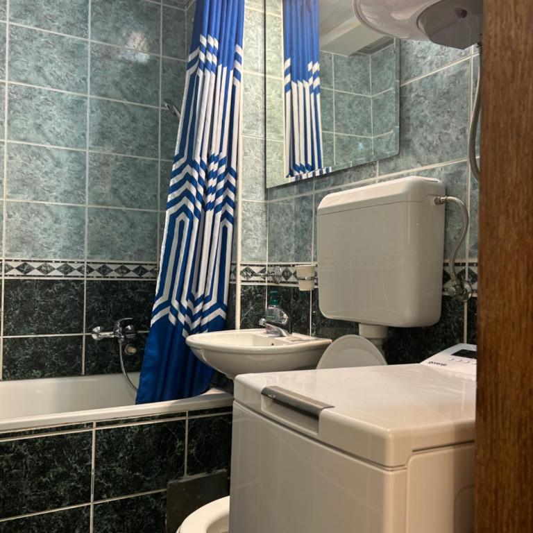 Green square apartment Budva - Apartman sa 1 Spavaćom Sobom - 8