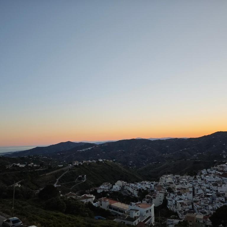 Apartamento con piscina y vistas - Cómpeta - Apartamento de 2 dormitorios - 29