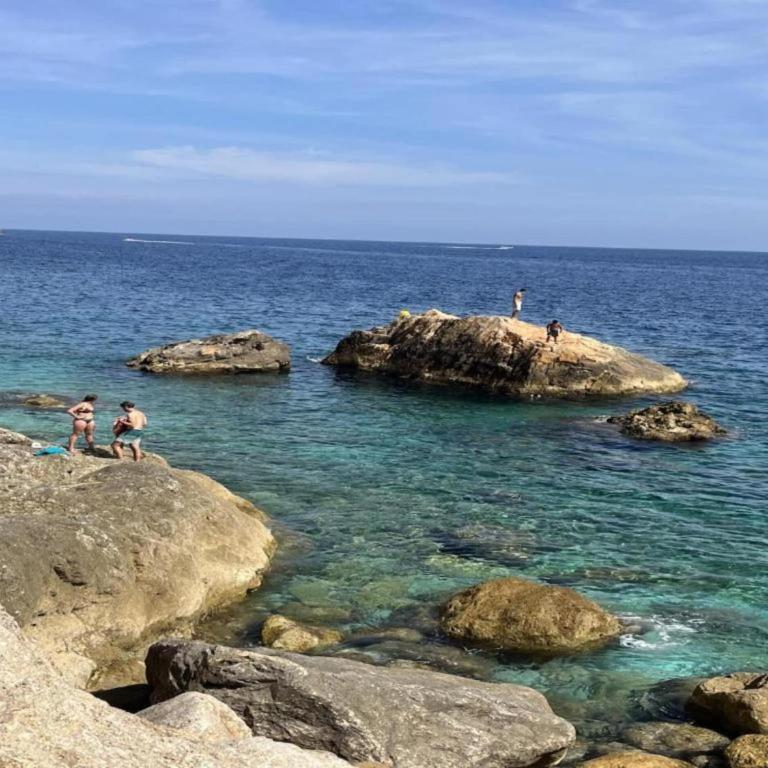 Apartment in Estartit near Sandy Beach - One-Bedroom Apartment - 12