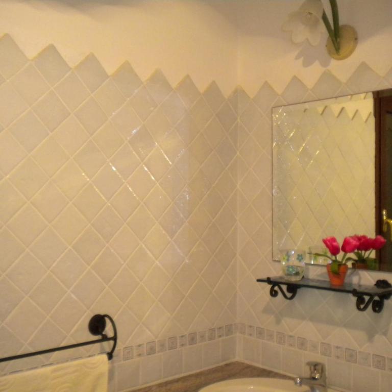Bed & Breakfast Mare Isole - Camera Tripla Comfort - 8