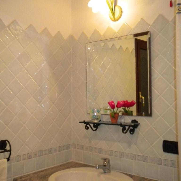 Bed & Breakfast Mare Isole - Camera Tripla Comfort - 13