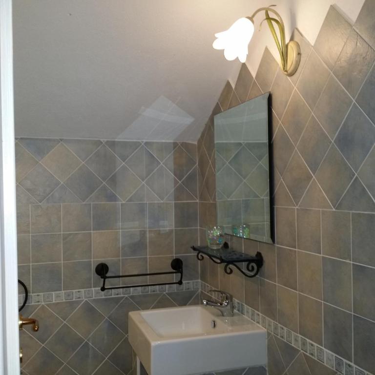 Bed & Breakfast Mare Isole - Camera Tripla Comfort - 7