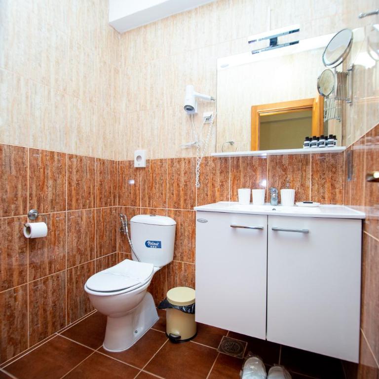 New Hotel Kuč By Marvel - Dvokrevetna Soba sa Bračnim Krevetom i Pogledom na More - 7