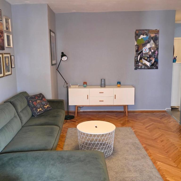 Apartman Lorka - Two-Bedroom Apartment - 9