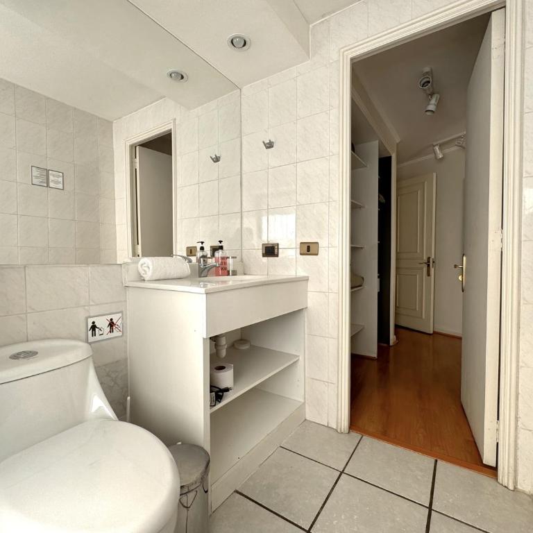Apartamento Las Condes I Estacionamiento I Piscina I Costanera Center I Lavandería - Apartamento de 1 dormitorio - 15