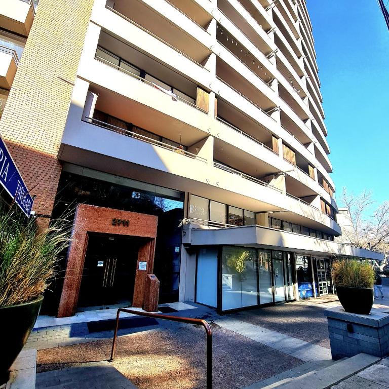 Apartamento Las Condes I Estacionamiento I Piscina I Costanera Center I Lavandería - Apartamento de 1 dormitorio - 25