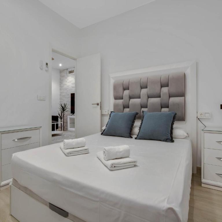 Apartment in La Carihuela near the Beach - Apartamento de 1 dormitorio - 2