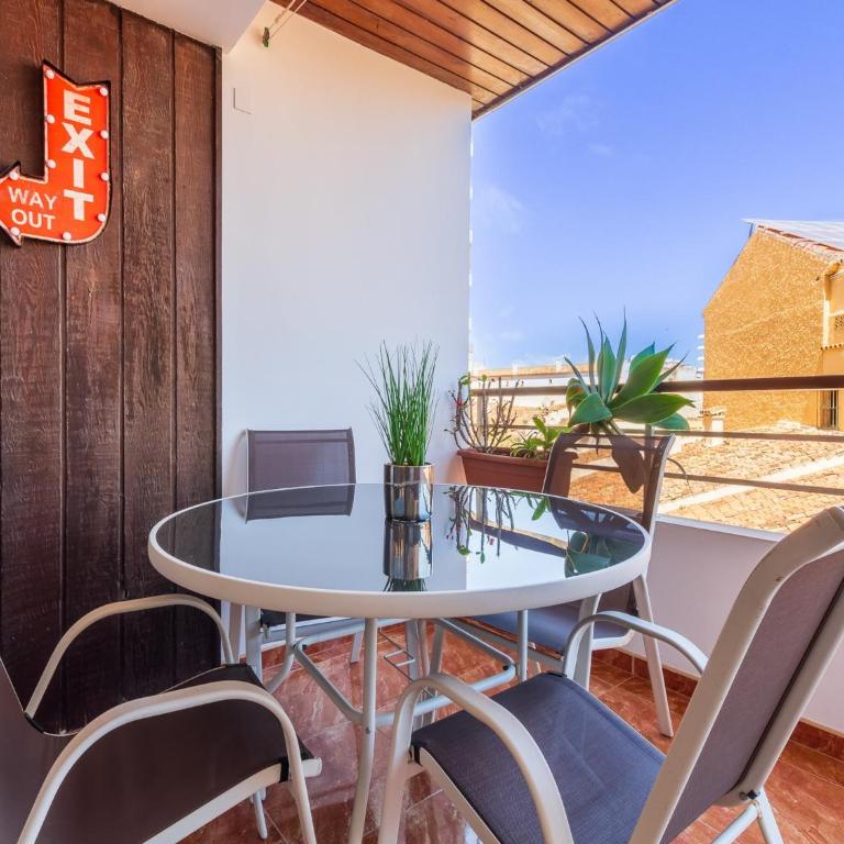 Beachfront Home in Torremolinos with Pool - Apartamento de 1 dormitorio - 38