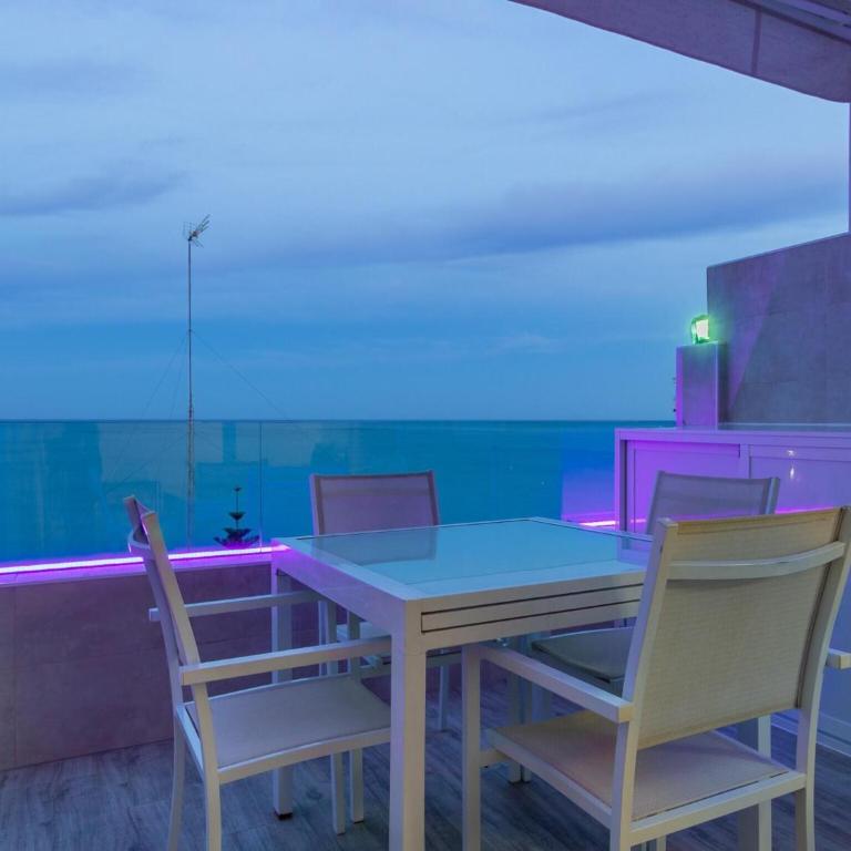 Apartment in Torremolinos with Sea Views - Apartamento de 1 dormitorio - 4