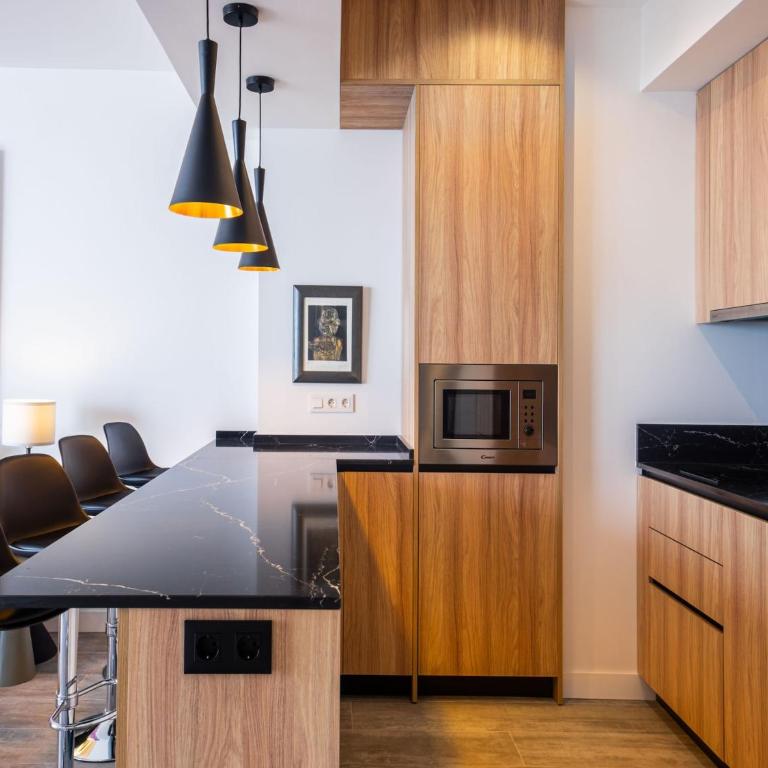 Apartment in Torremolinos by Bajondillo Beach - Appartement 1 Chambre - 2