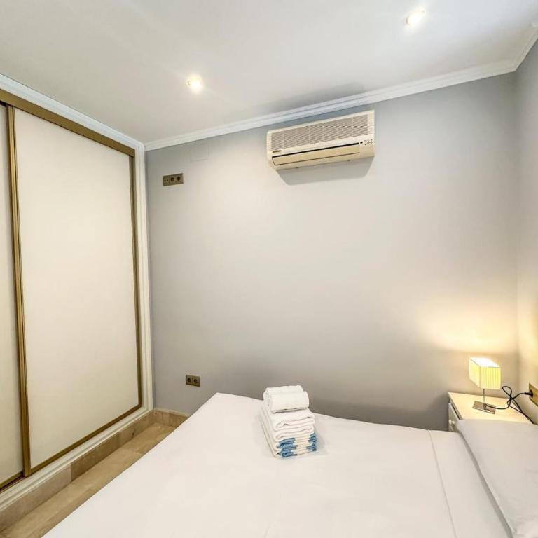 Studio in Torremolinos by Playa El Bajondillo - Apartment - 27