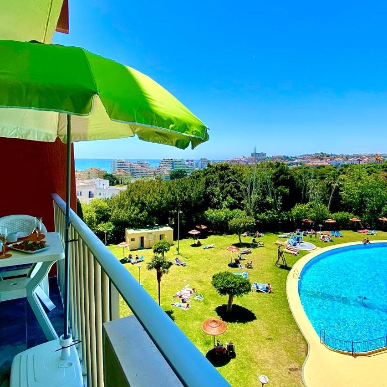Costa Breeze Apartment - Jupiter - One-Bedroom Apartment with Sea View and Balcony - 1