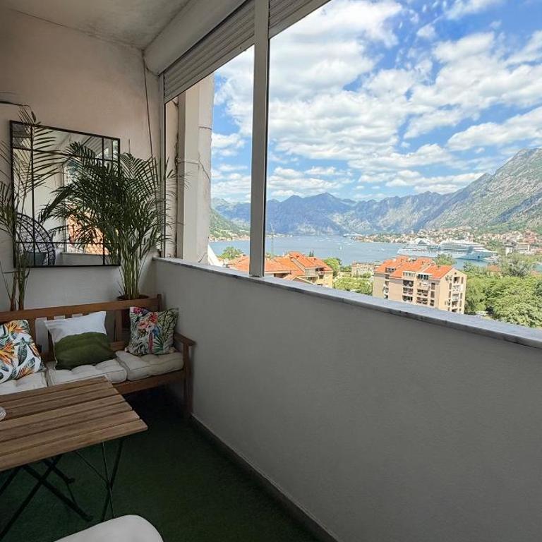 The view of Kotor - Sea & Old town view - One-Bedroom Apartment - 2