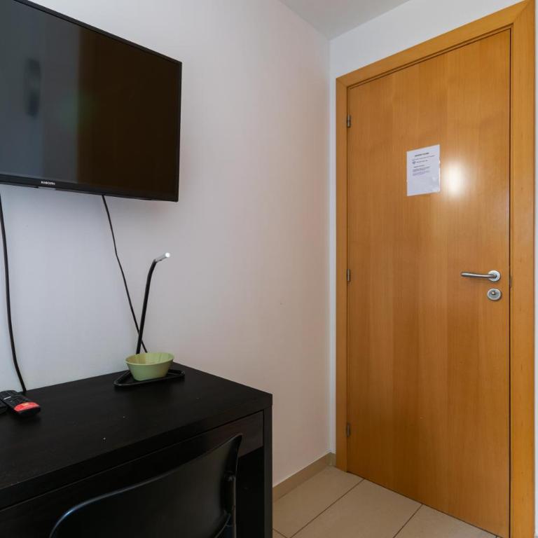Fira Suites - Habitaciones privadas en Apartamento compartido - Habitación Doble - 2 camas - 5