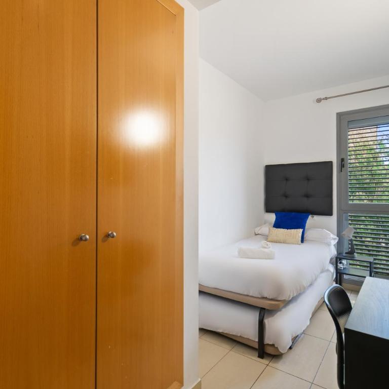 Fira Suites - Habitaciones privadas en Apartamento compartido - Habitación Doble Deluxe - 2 camas - 4