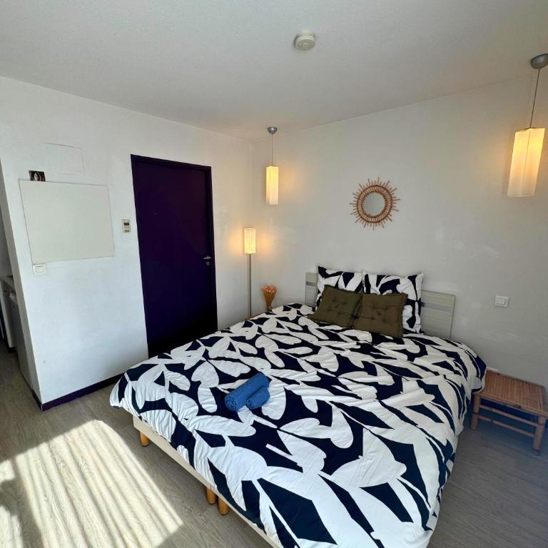 L'Essentiel - Gare - Climatisation - Proche du centre - One-Bedroom Apartment - 8