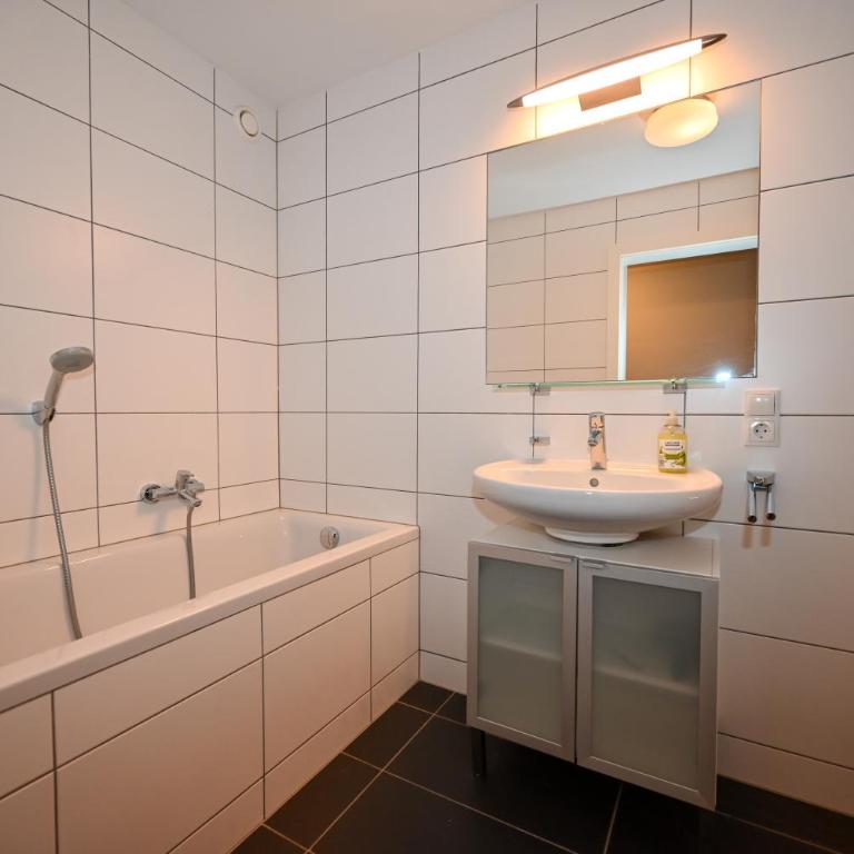 Residence Alpin Kaprun incl SUMMER CARD by All in One Apartments - Deluxe Apartment mit 3 Schlafzimmern - 1
