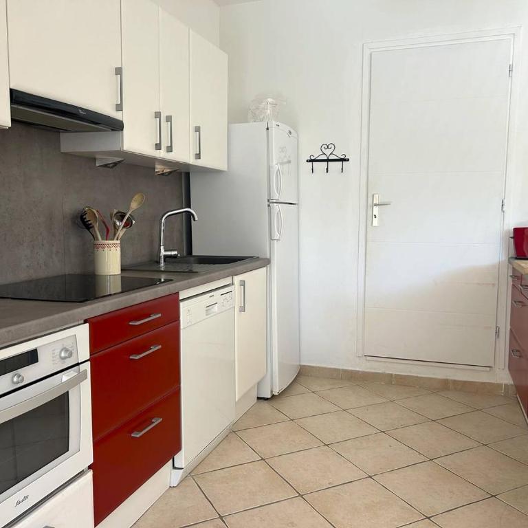 Mini-villa à 5 minutes de la plage de Santa Giulia - Maison 2 Chambres - 5