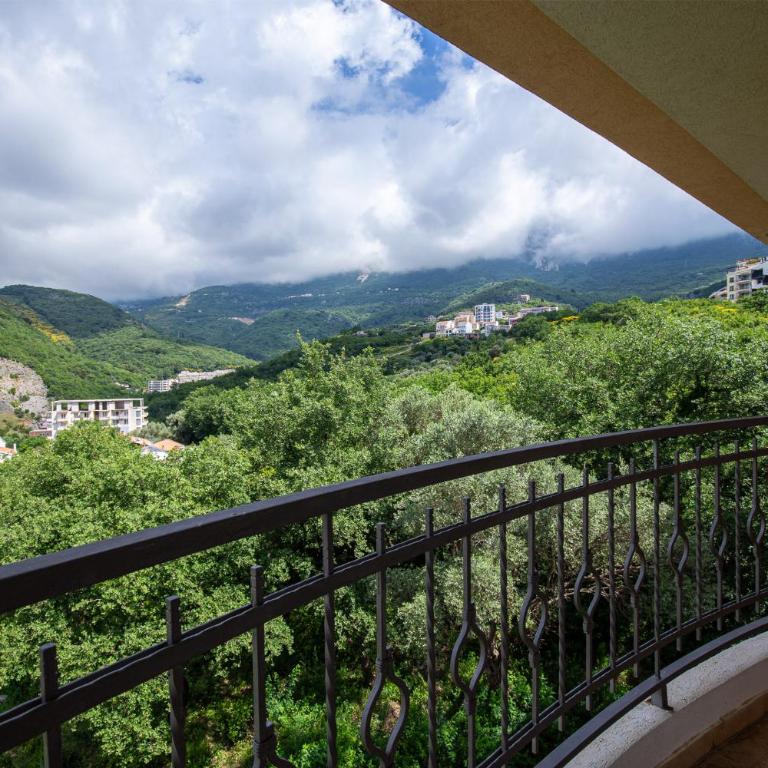 Jasmine 2-bedroom apartment - Two-Bedroom Apartment - 16