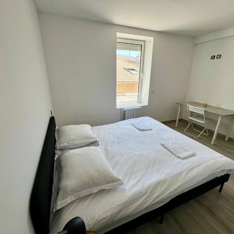 Spacieux T3 - 7 personnes - Poitiers - Appartement Standard 2 Chambres - 14
