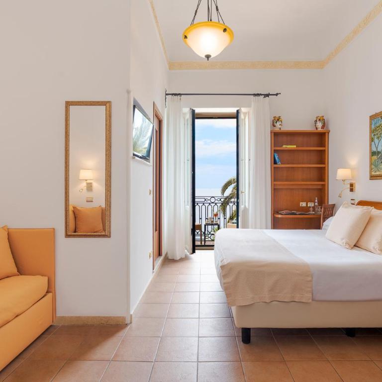 Hotel Villa Schuler - Camera Tripla con Vista Mare - 1