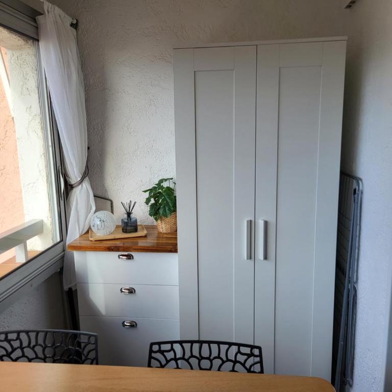 Appartement Résidence Le Miroir de la Mer - Vue Mer De 20m2 à Saint Aygulf - Appartement 1 Chambre - 30