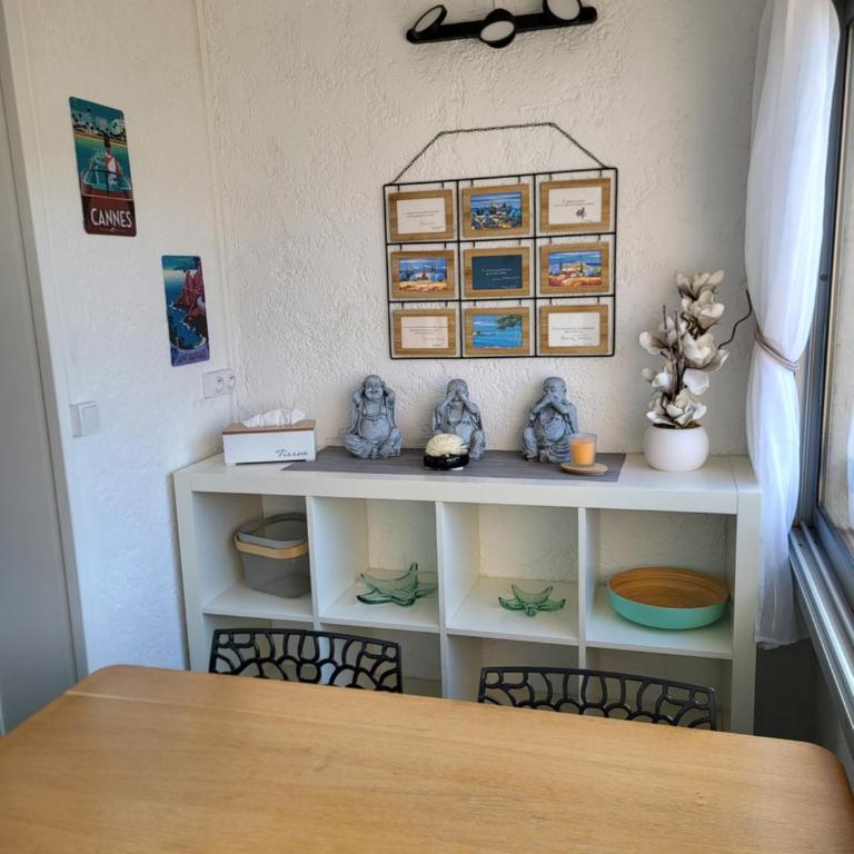 Appartement Résidence Le Miroir de la Mer - Vue Mer De 20m2 à Saint Aygulf - Appartement 1 Chambre - 35