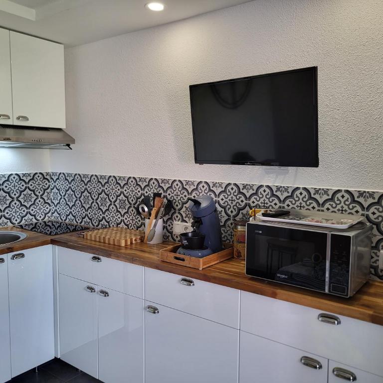 Appartement Résidence Le Miroir de la Mer - Vue Mer De 20m2 à Saint Aygulf - Appartement 1 Chambre - 22