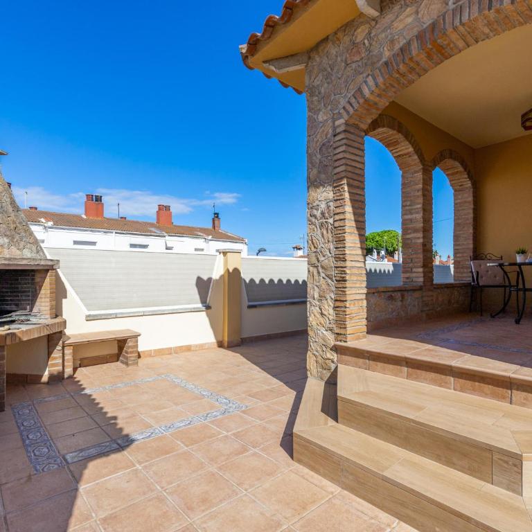 Casa familiar con Wi-Fi y aire acondicionado, cerca de la playa - ES-325-8 - Ferienhaus - 1