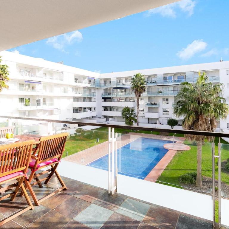 Apartamento con Piscina y Parking en Santa Margarita, Roses - Ideal Familias - ES-228-95 - Apartment - 14