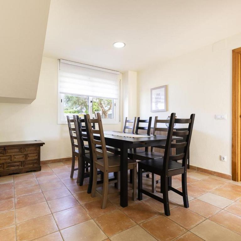 Casa en L'Escala con piscina privada y aparcamiento cerca de la playa - ES-325-11 - Villa - 24