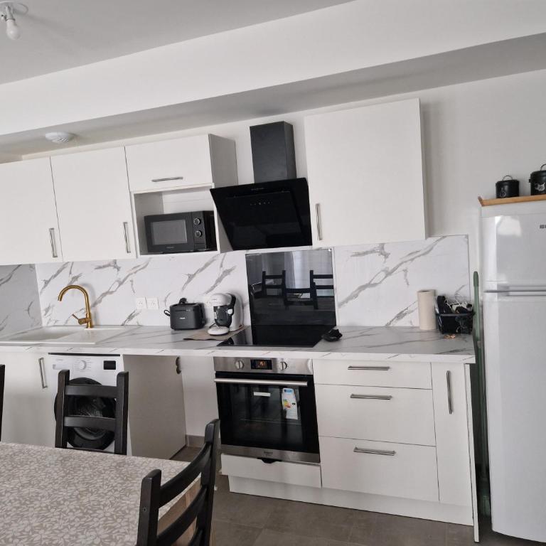 Appart T3 proche mer - Appartement 2 Chambres - 13
