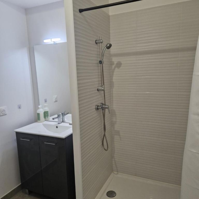Appart T3 proche mer - Appartement 2 Chambres - 14