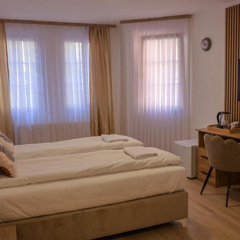 Careva Cuprija Apartment&Rooms - Dvokrevetna Soba sa Bračnim Krevetom - 1