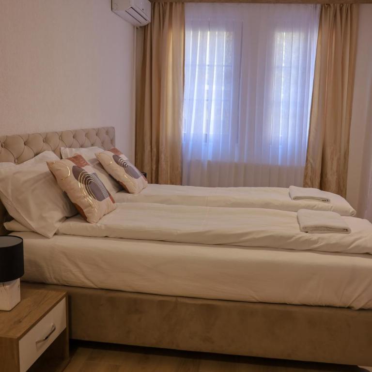 Careva Cuprija Apartment&Rooms - Dvokrevetna Soba sa Bračnim Krevetom - 2