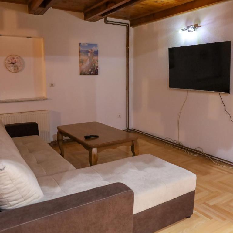 Careva Cuprija Apartment&Rooms - Porodična Soba - 2