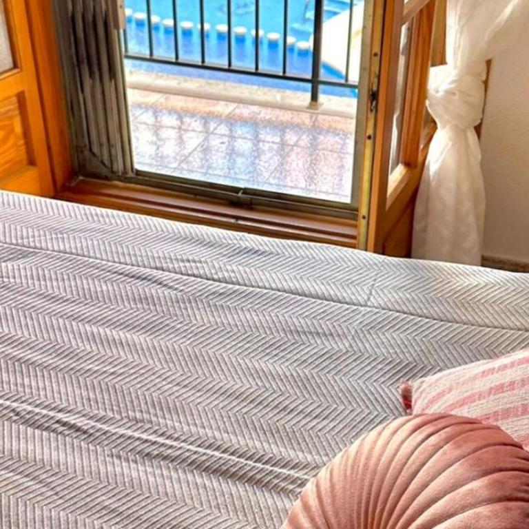 Apartment by LosLocos Beach in Torrevieja - Two-Bedroom Apartment - 6