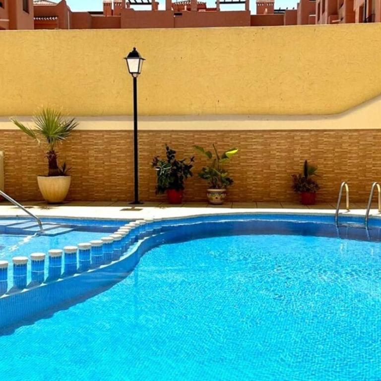 Apartment by LosLocos Beach in Torrevieja - Two-Bedroom Apartment - 17