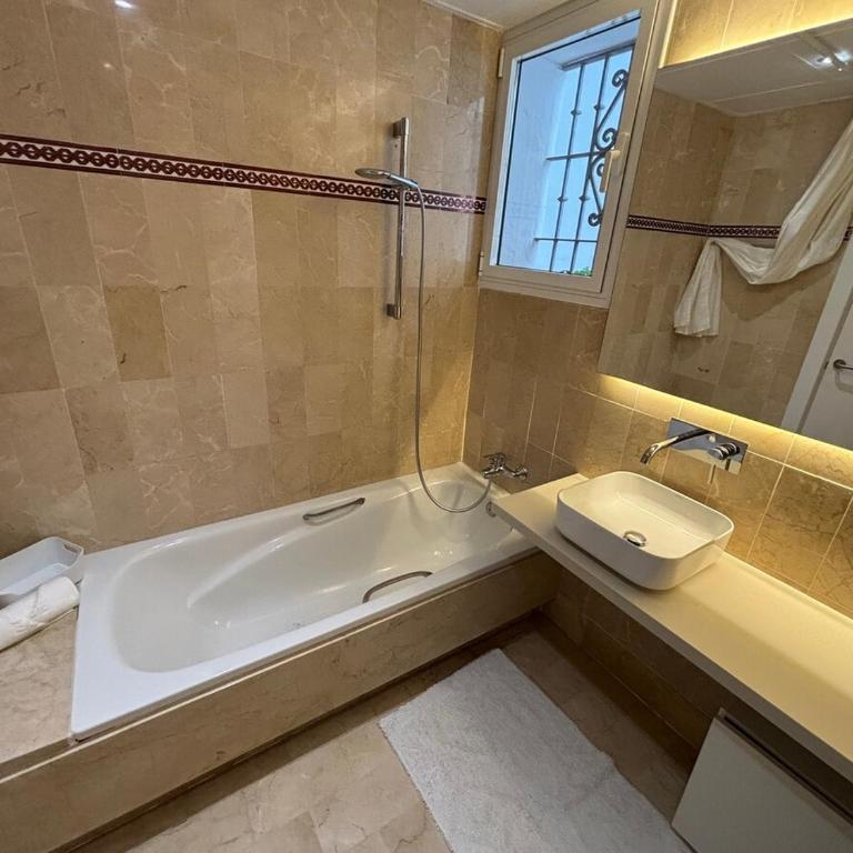 Evans Realty BV A pie de Playa & Piscina & Terraza - Apartamento de 2 dormitorios con terraza y vistas al mar - 36