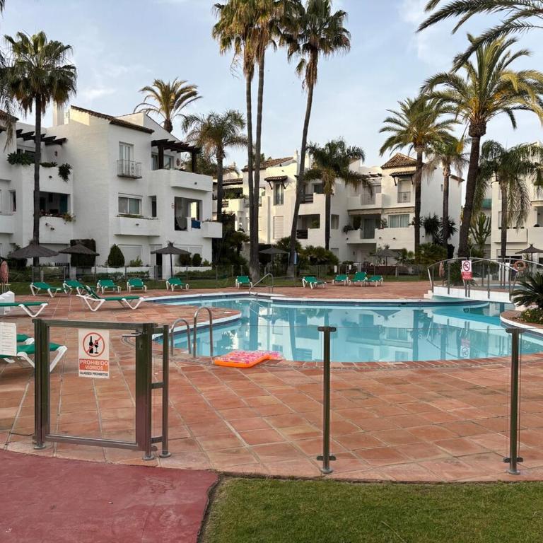 Evans Realty BV A pie de Playa & Piscina & Terraza - Apartamento de 2 dormitorios con terraza y vistas al mar - 21