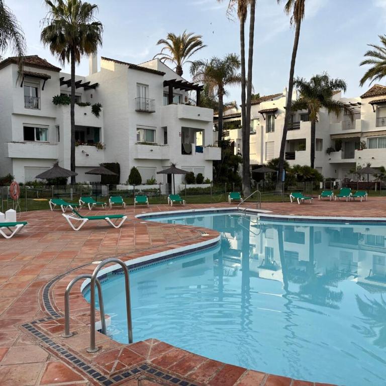 Evans Realty BV A pie de Playa & Piscina & Terraza - Apartamento de 2 dormitorios con terraza y vistas al mar - 25