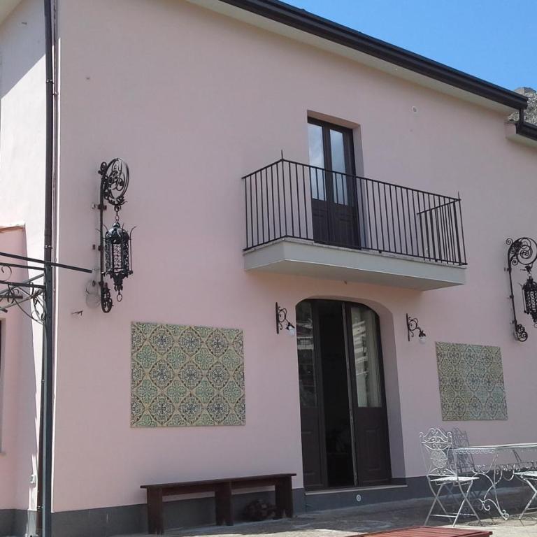 La cage aux folles B&B - Quadruple Room with Balcony - 13
