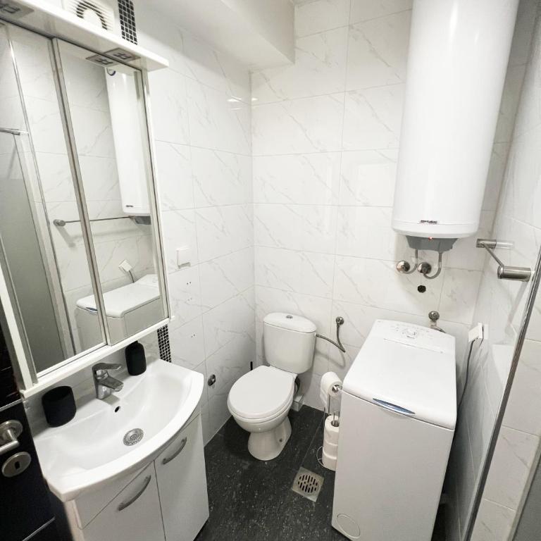 City Heart Apartments Belgrade Free Wi-Fi Self Check-in Central Location - One-Bedroom Apartment - 9