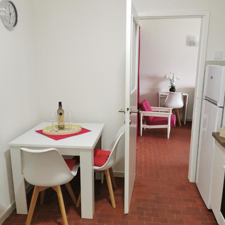 Trinity Apartment Seafront - Apartment with Sea View - 3