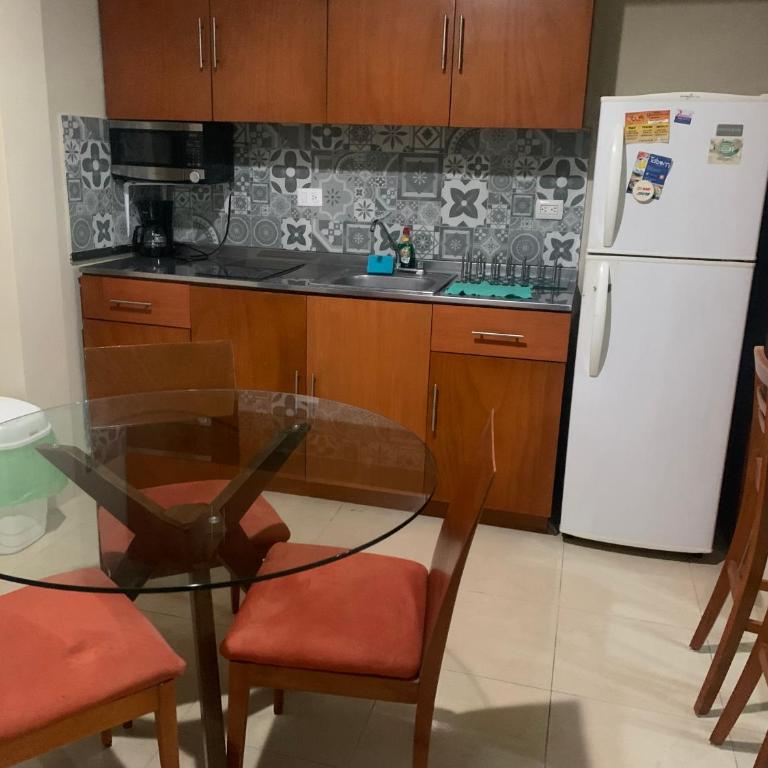 Casa Ross - One-Bedroom Apartment - 12