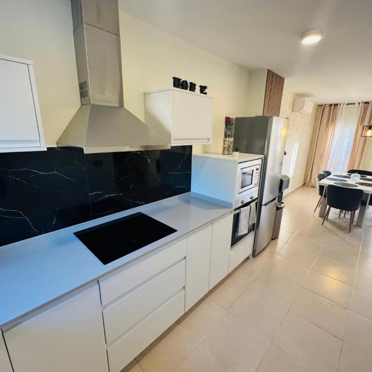Calpe Casa adosada entorno playa y montaña tranquilidad relax jacuzzi piscina wifi aire jardin barbacoa y parking - Casa de 3 dormitorios - 26