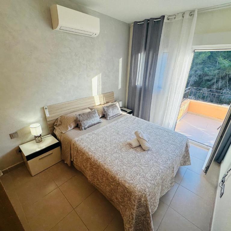 Calpe Casa adosada entorno playa y montaña tranquilidad relax jacuzzi piscina wifi aire jardin barbacoa y parking - Casa de 3 dormitorios - 54